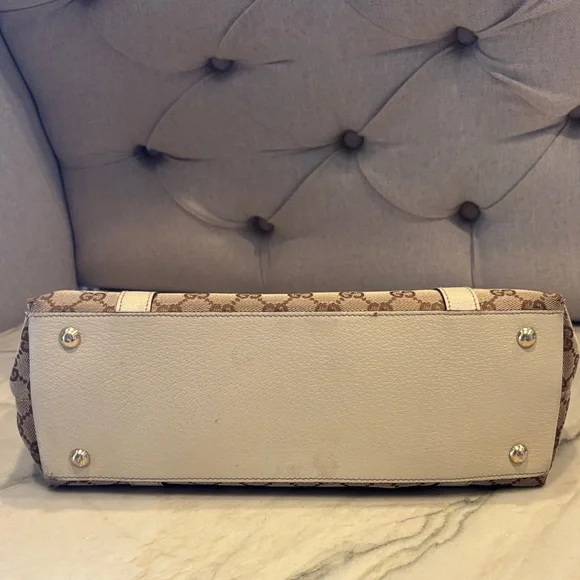 AUTHENTIC Gucci Signature Brown and Cream Tote - Picture 9 of 16